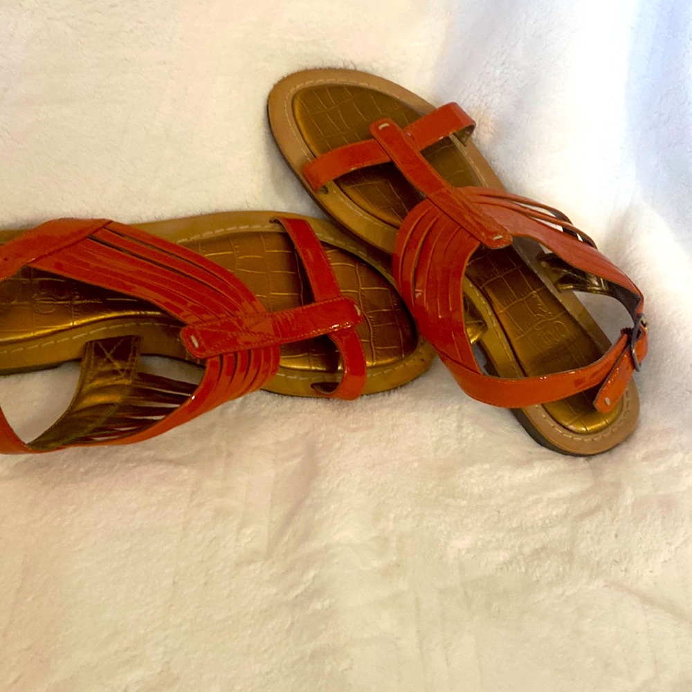 Women’s size 6 sandals leather